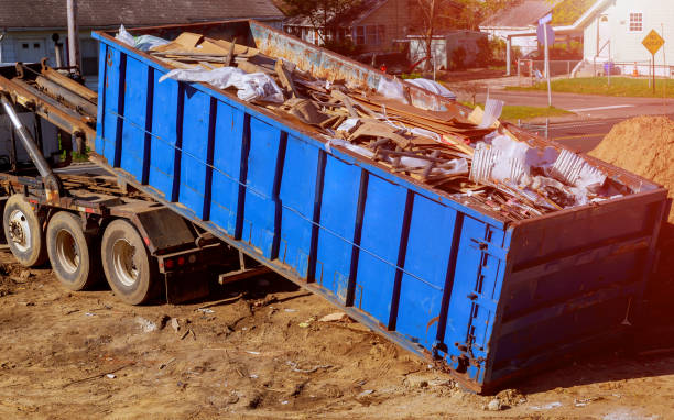 Best Garage Cleanout  in Bushnell, FL